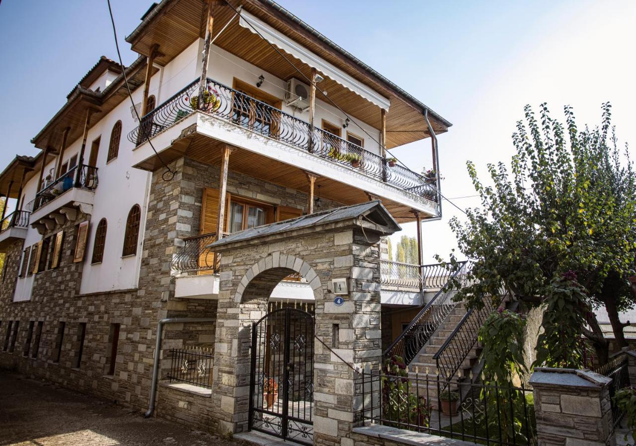 Georgia'S Guesthouse Kastoria Esterno foto