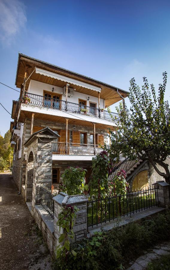 Georgia'S Guesthouse Kastoria Esterno foto